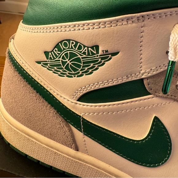Nike Air Jordan 1 Mid SE Green Gray - Picture 5 of 14